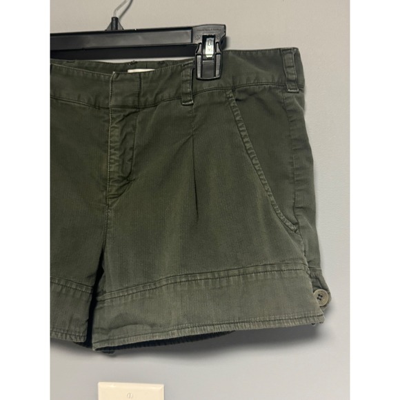 Vince Khaki Green Utility Pleated Shorts Women Size 4 Button Fly Casual - Picture 6 of 10